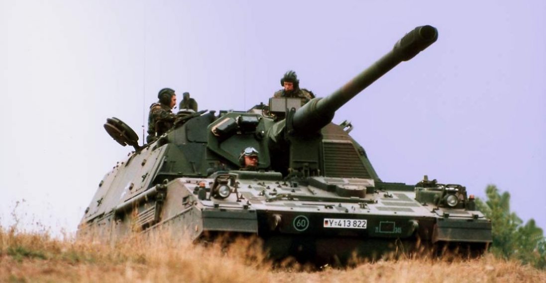 Уряд Німеччини надасть Україні гаубиці Panzerhaubitzen 2000