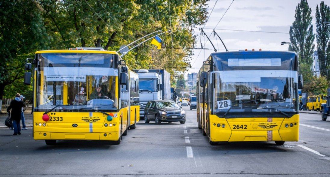 У Києві можуть повернути оплату за проїзд у громадському транспорті: що відомо