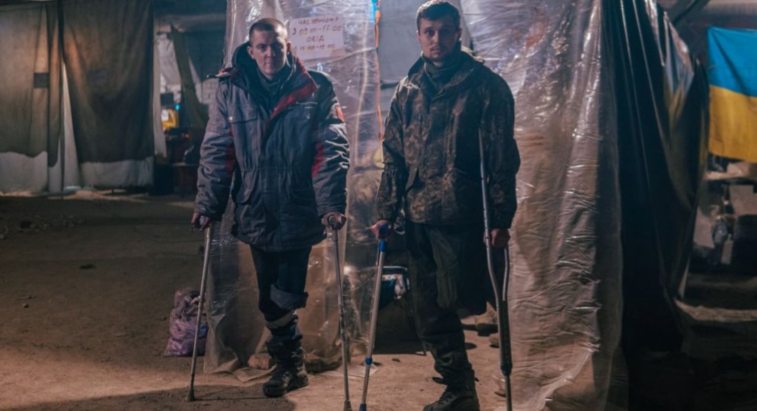 «Азов» показав поранених захисників Маріуполя