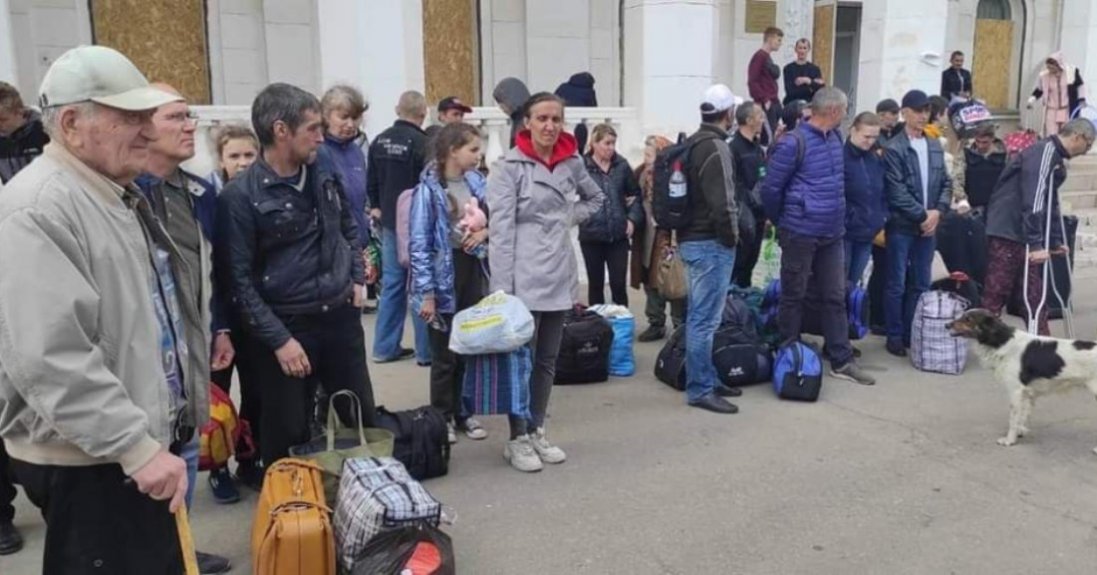 Евакуація з Сєверодонецька та Лисичанська: рашисти обстріляли автобус з людьми