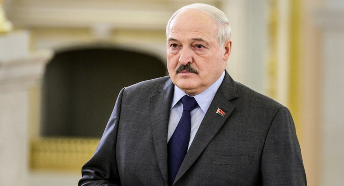 Лукашенко розповів деталі «спецоперації КДБ», яку нібито провели в Україні