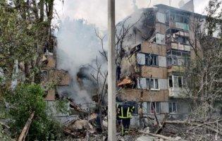 У Бахмуті росіяни завдали ракетного удару по будівлях: там були люди