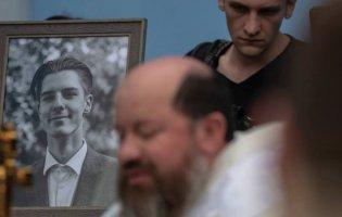 Як у Києві прощаються з Романом Ратушним