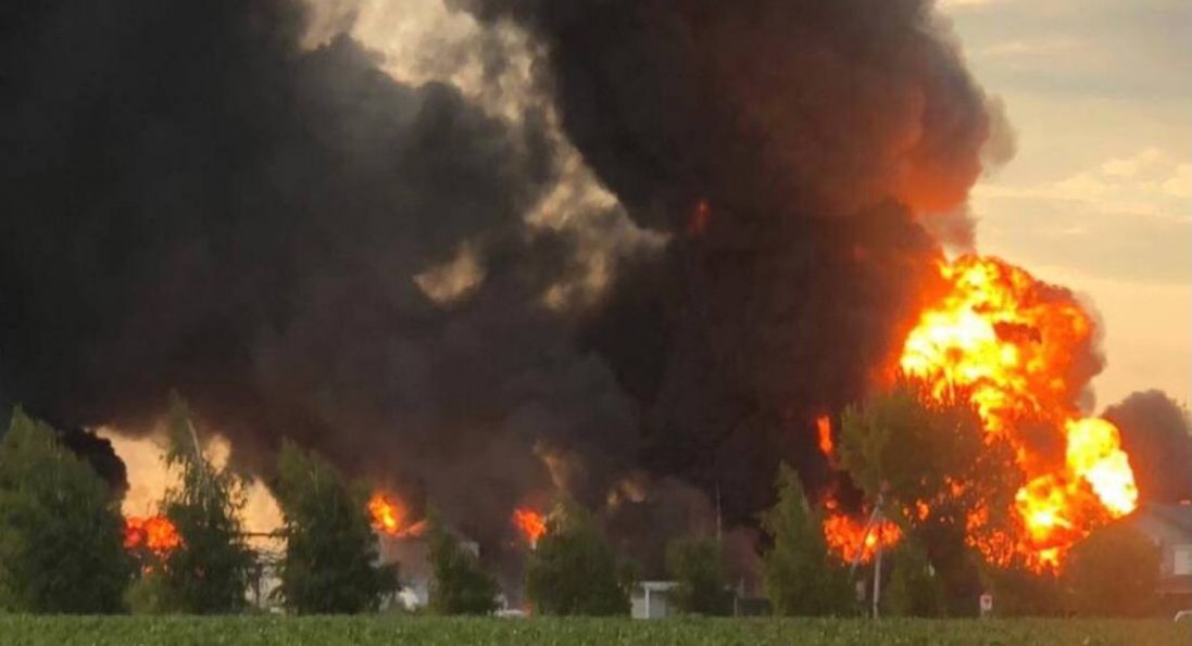Ракетна атака по нафтобазі на Дніпропетровщині: загинув ще один рятувальник