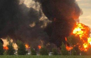 Ракетна атака по нафтобазі на Дніпропетровщині: загинув ще один рятувальник