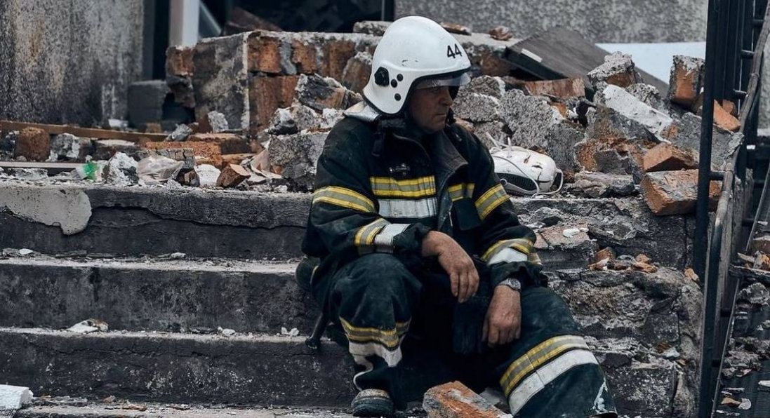 Ракетний удар по багатоповерхівці на Одещині: загинуло вже 20 людей
