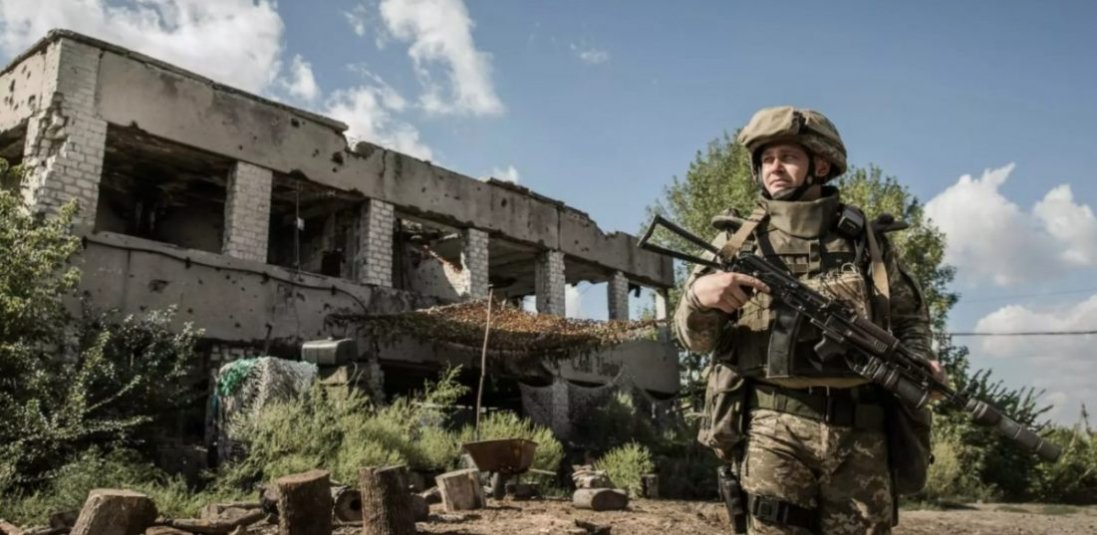 На Луганщині росіяни б'ють з усіх видів важкого озброєння: ситуація в областях України