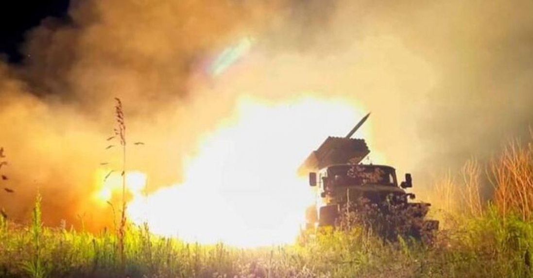 На Херсонщині ЗСУ вдарили по двох військових складах росіян