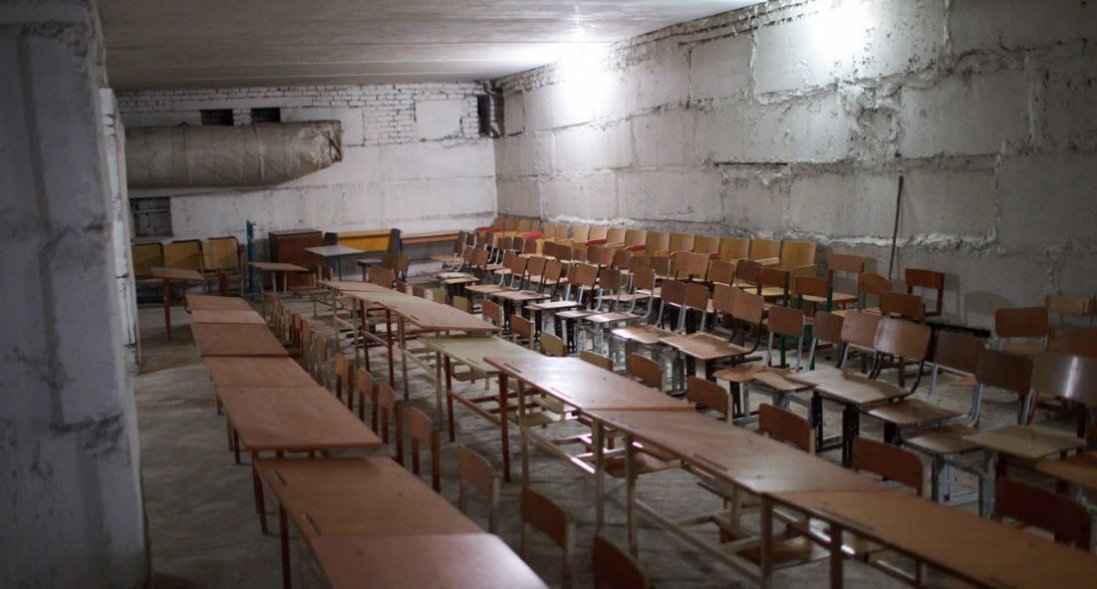 В Україні лише 11% шкіл мають власні укриття