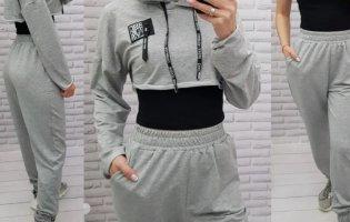 Почему серые женские спортивные костюмы никогда не выйдут из моды?