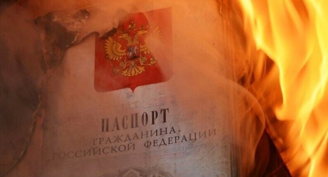 У Бердянську росіяни провалюють паспортизацію
