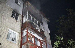 росіяни вдарили по житловому кварталу Миколаєва: є поранені
