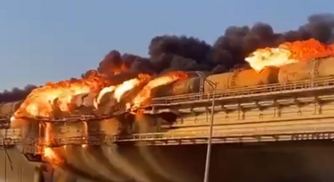 «Українські вандали» - росія вже знайшла винних у вибухах на Кримському мості
