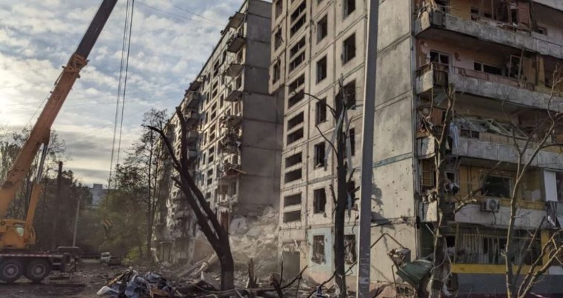 У Запоріжжі загинули щонайменше 12 людей через ракетний удар