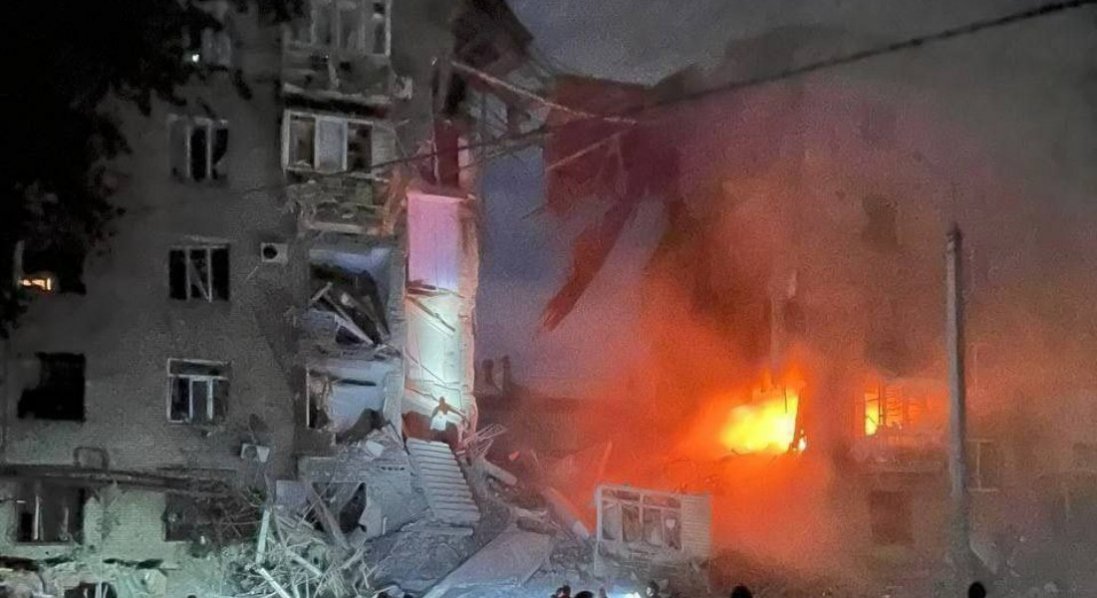 росіяни знову вдарили по Запоріжжю: є загибла й постраждалі