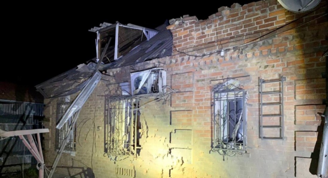 росіяни випустили по Нікополю понад 100 снарядів