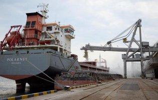 З портів України вирушили 12 суден із зерном