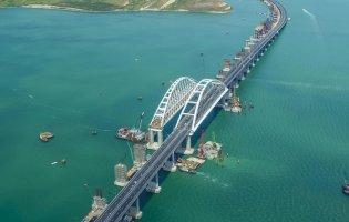 росія намагається відновити роботу Кримського мосту: це навряд вдасться зробити до вересня 2023 року