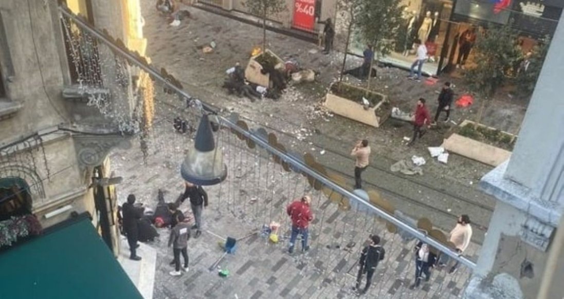 У Стамбулі прогримів потужний вибух: поранено більше 10 людей. ОНОВЛЮЄТЬСЯ