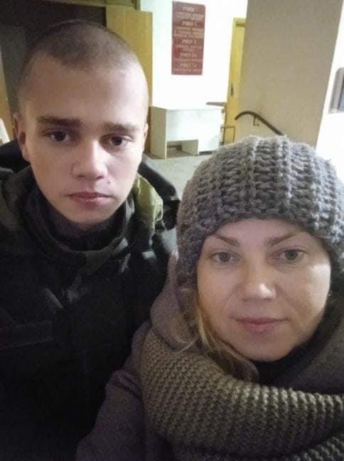 Степан Воєвода з мамою Мариною