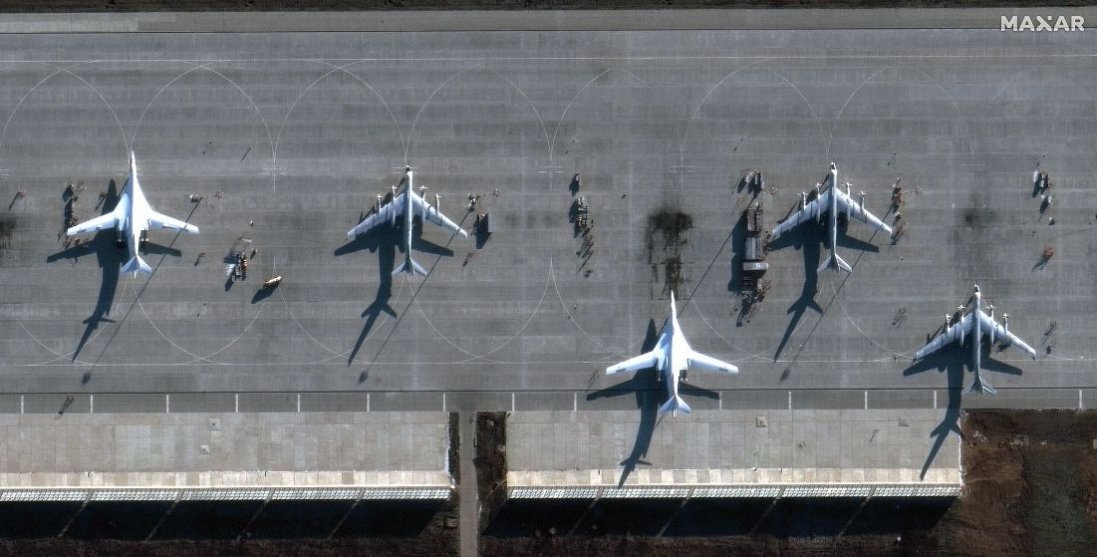 З'явилися супутникові знімки авіабази, звідки рф завдає ударів
