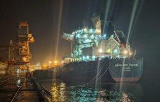 Зерновий коридор: з України вийшли ще три кораблі