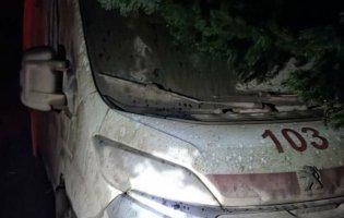 У Куп'янську під ракетний обстріл потрапила «швидка»: постраждав медик