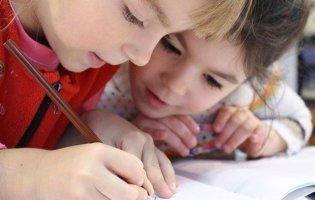 Скільки школярів з України залишаються за кордоном