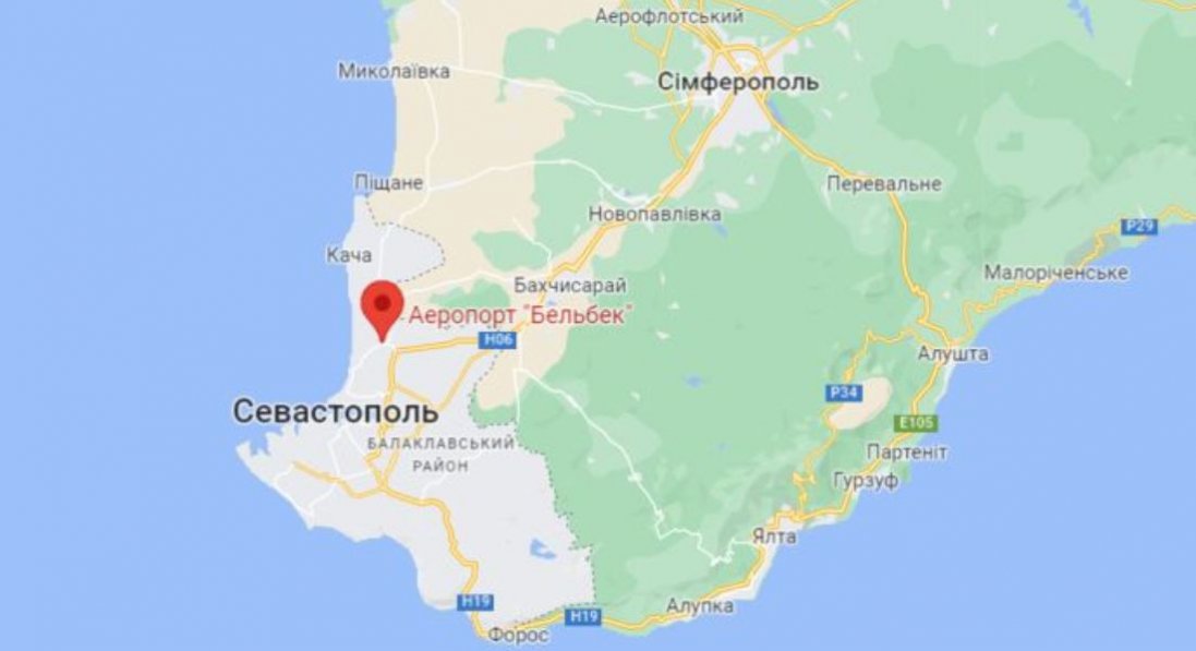 У Криму біля військового аеродрому збили безпілотники