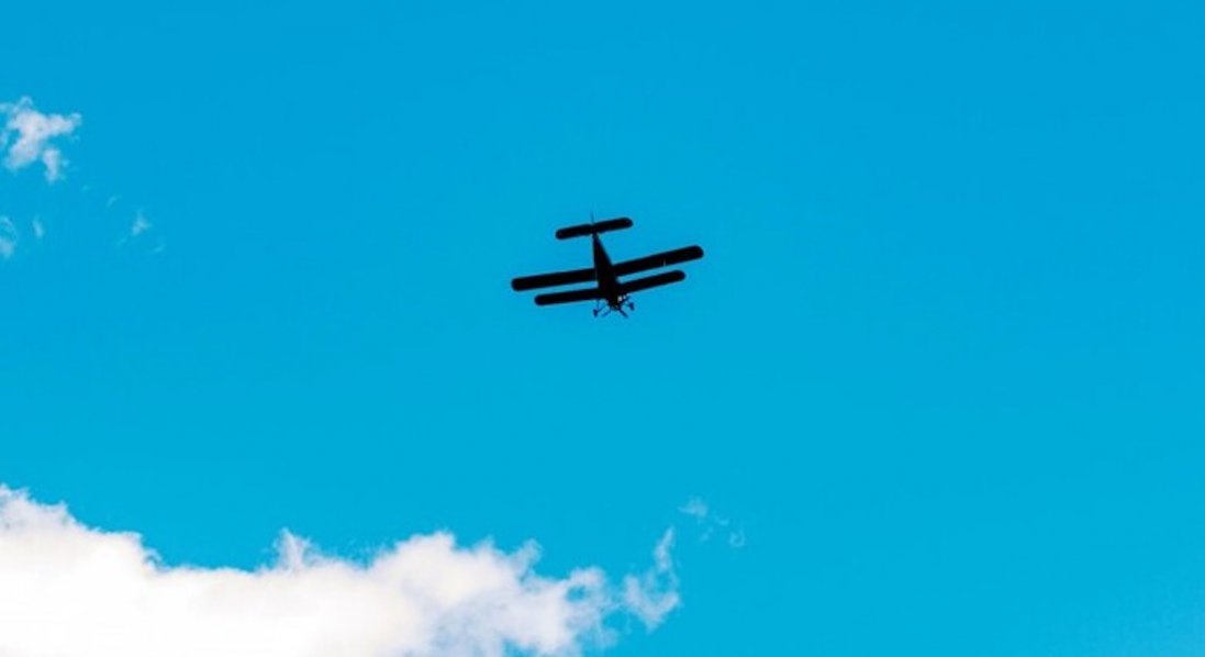 На росії впав літак з дванадцятьма людьми