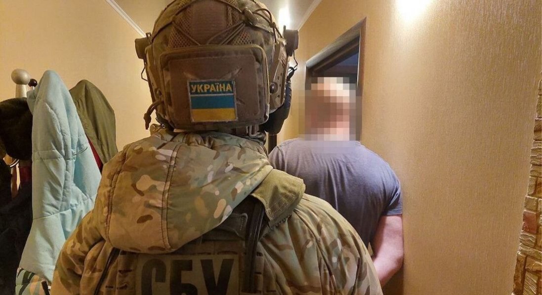 На Черкащині працівник медустанови передавав дані про позиції української ППО окупантам