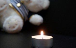 В Очакові поховали 3-річного Ростислава: його маленьке сердечко не витримало потужного вибуху