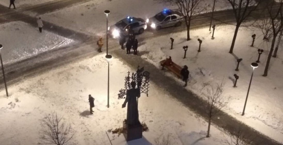 У москві затримали чотирьох осіб біля пам'ятника Лесі Українки