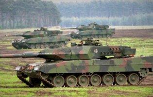 Чому Німеччина не поспішає надавати Україні танки