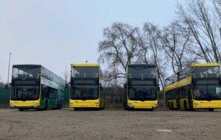 Київ отримав двоповерхові автобуси: коли їх запустять