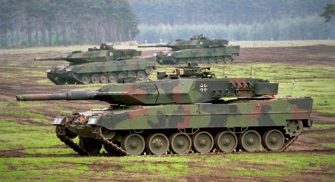 Польща передала ще 10 Leopard 2