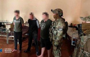 На Рівненщині в'язні колонії виманювали гроші у родичів українських військовополонених