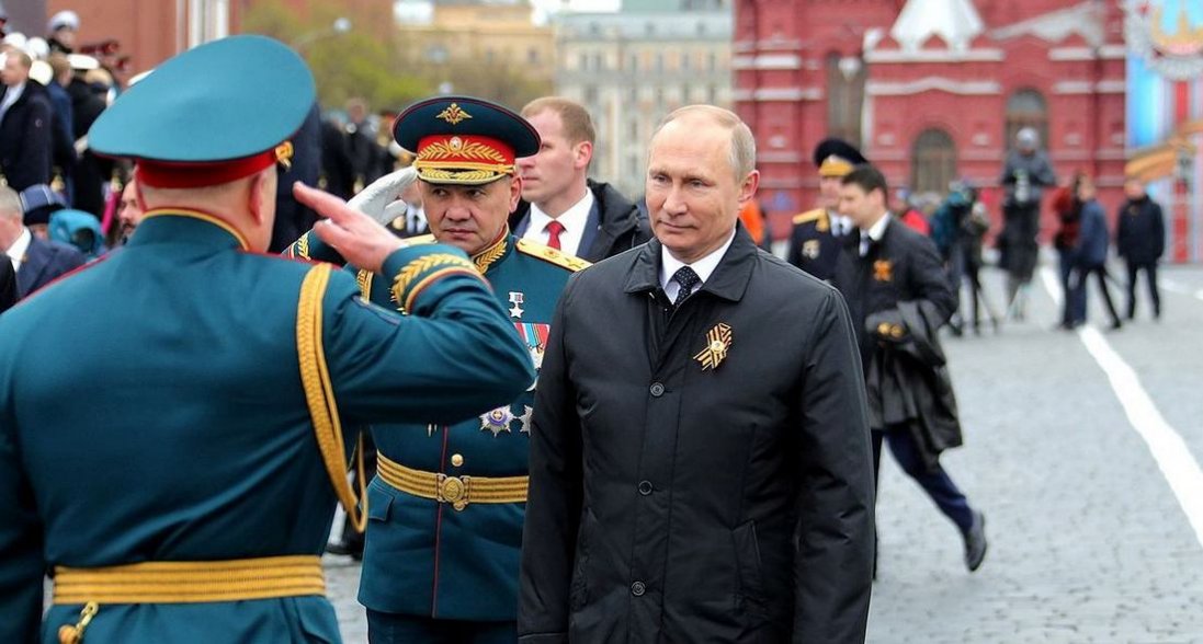 росія звільняє генералів через проблеми на фронті
