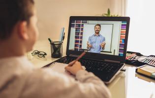 Школи в кількох областях України перейдуть на дистанційне навчання 8 і 9 травня: можливі провокації росії