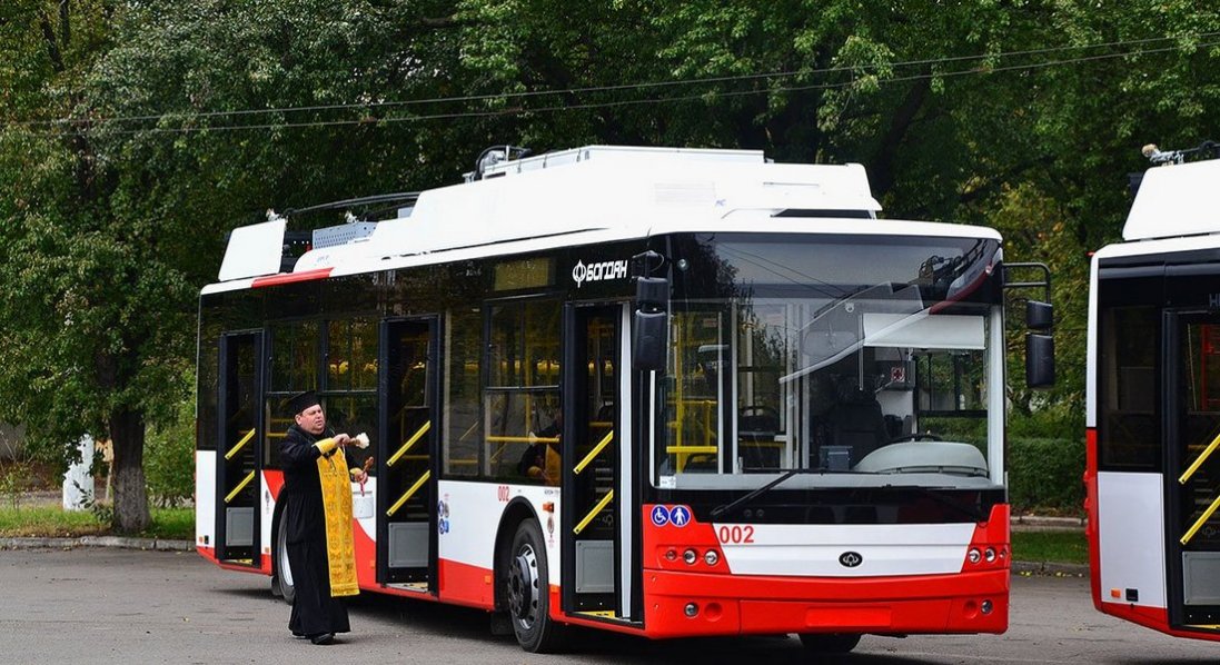 У Луцьку два тролейбуси тимчасово змінять рух
