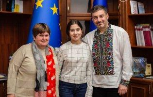 Депортовану в росію 14-річну дівчинку повернули в Україну