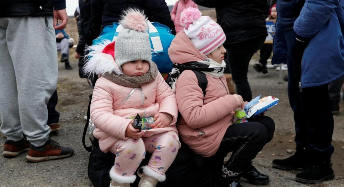 Хотіла вивезти назад депортованих українських дітей: у москві затримали українку