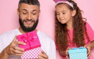 Що подарувати татові на День батька в Україні у 2023 році: оригінальні та ексклюзивні подарунки