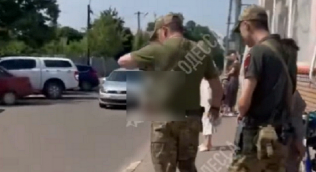 На Одещині працівник військкомату стріляв під час вручення повістки