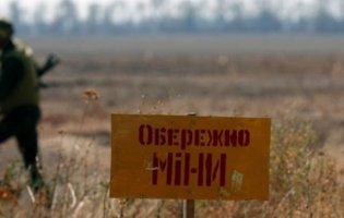 Скільки сотень років знадобиться для повного розмінування України