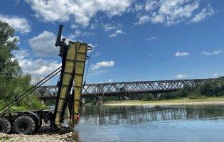 Обвал мосту на Закарпатті: встановлюють тимчасову переправу