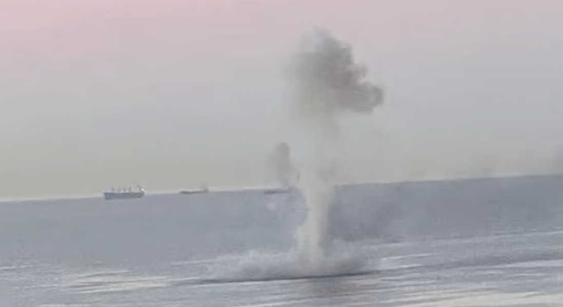 У Новоросійську були вибухи: заявляють про атаку безекіпажними катерами