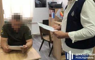 На Закарпатті військком змушував солдатів будувати маєток: йому обрали запобіжний захід