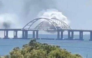 Вибухи в Криму: Керченський міст затягнуло димом