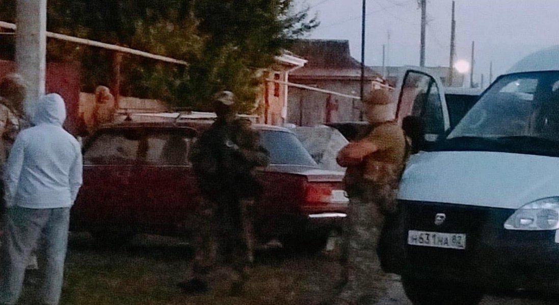 У кримських татар окупанти проводять обшуки